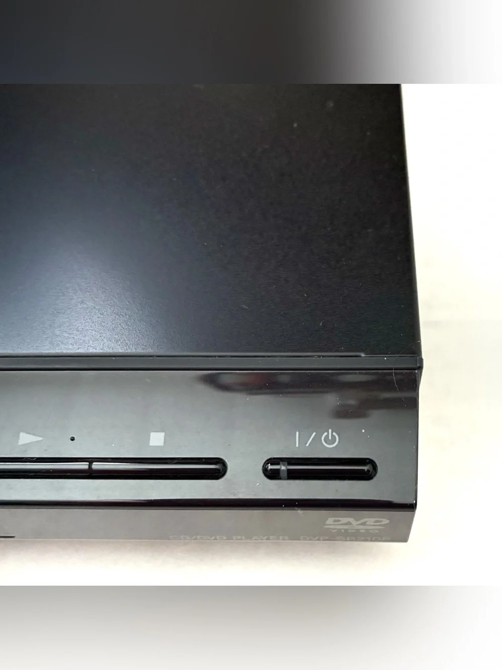 Sony DVP-SR210P CD DVD Player Black with Remote and RCA Cables